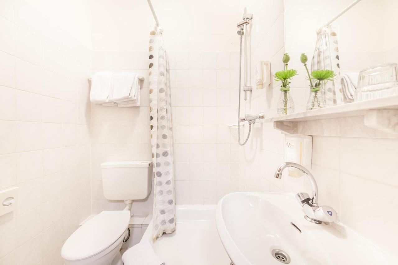 Hotel Antares Duesseldorf Dış mekan fotoğraf